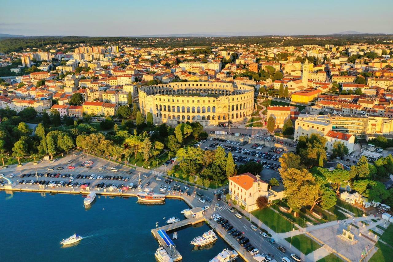 Apartments Dream In Arena 2 Pula Center Free Parking Екстер'єр фото