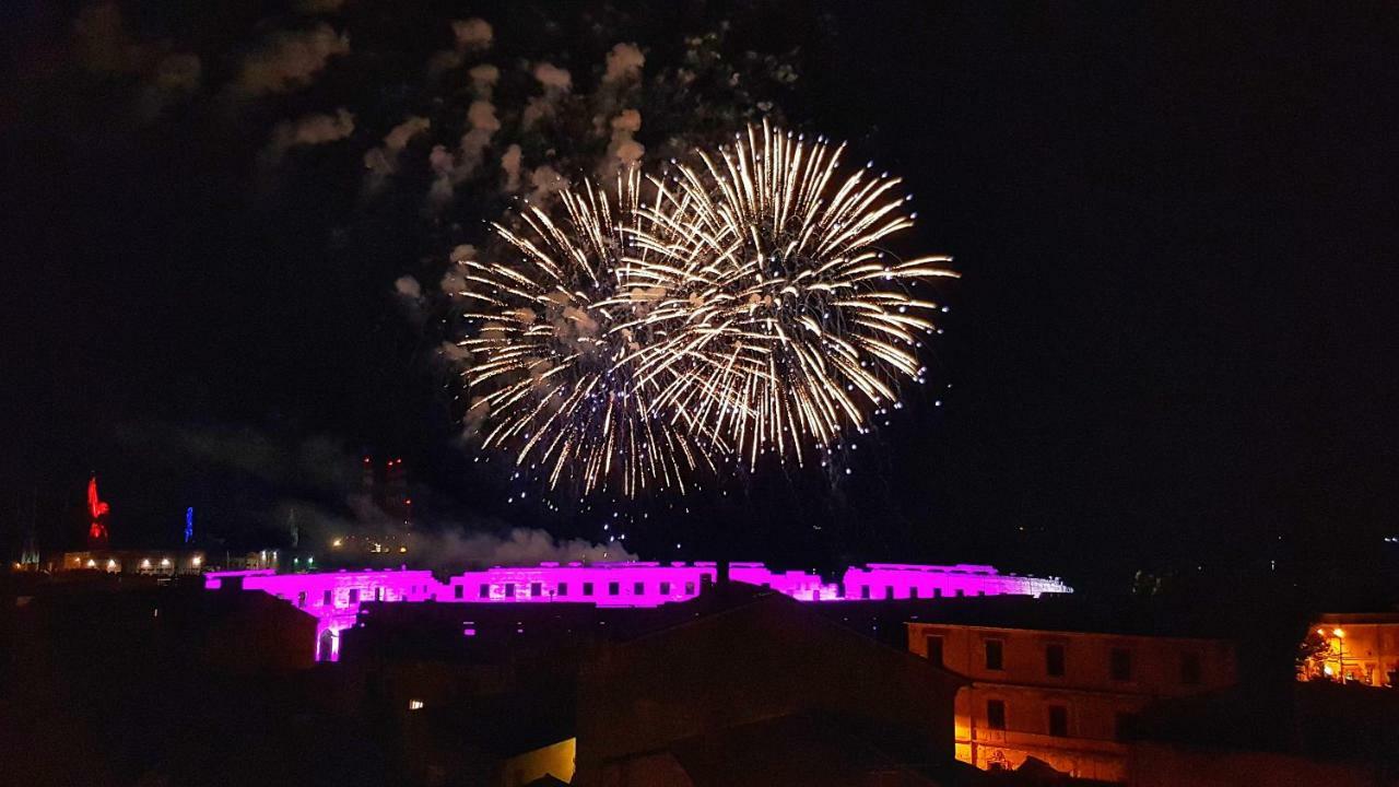 Apartments Dream In Arena 2 Pula Center Free Parking Екстер'єр фото