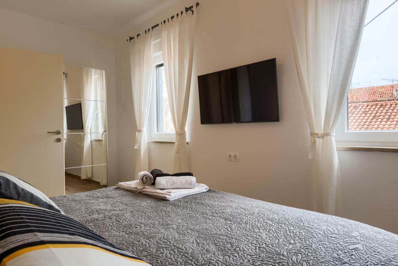 Apartments Dream In Arena 2 Pula Center Free Parking Екстер'єр фото