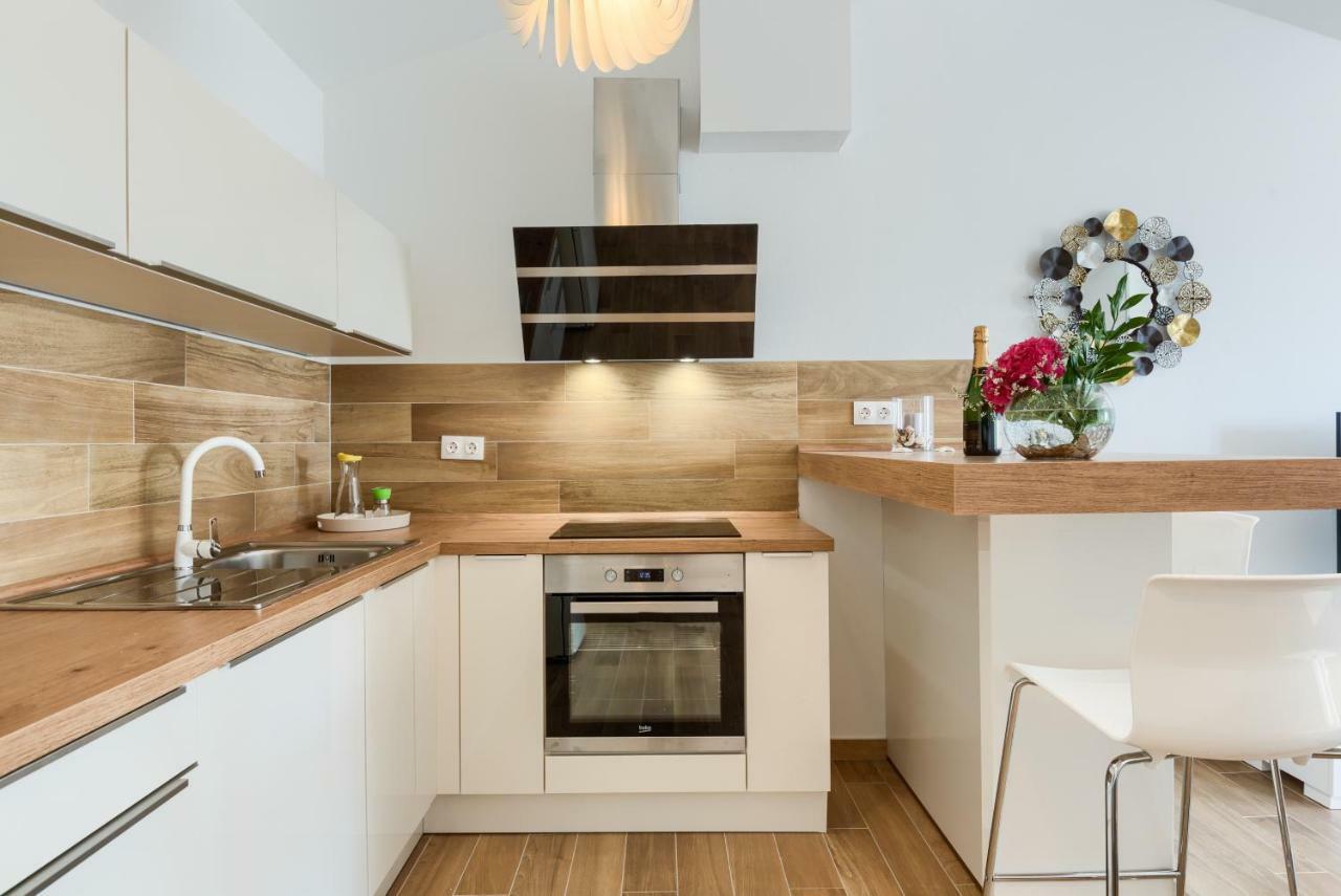 Apartments Dream In Arena 2 Pula Center Free Parking Екстер'єр фото